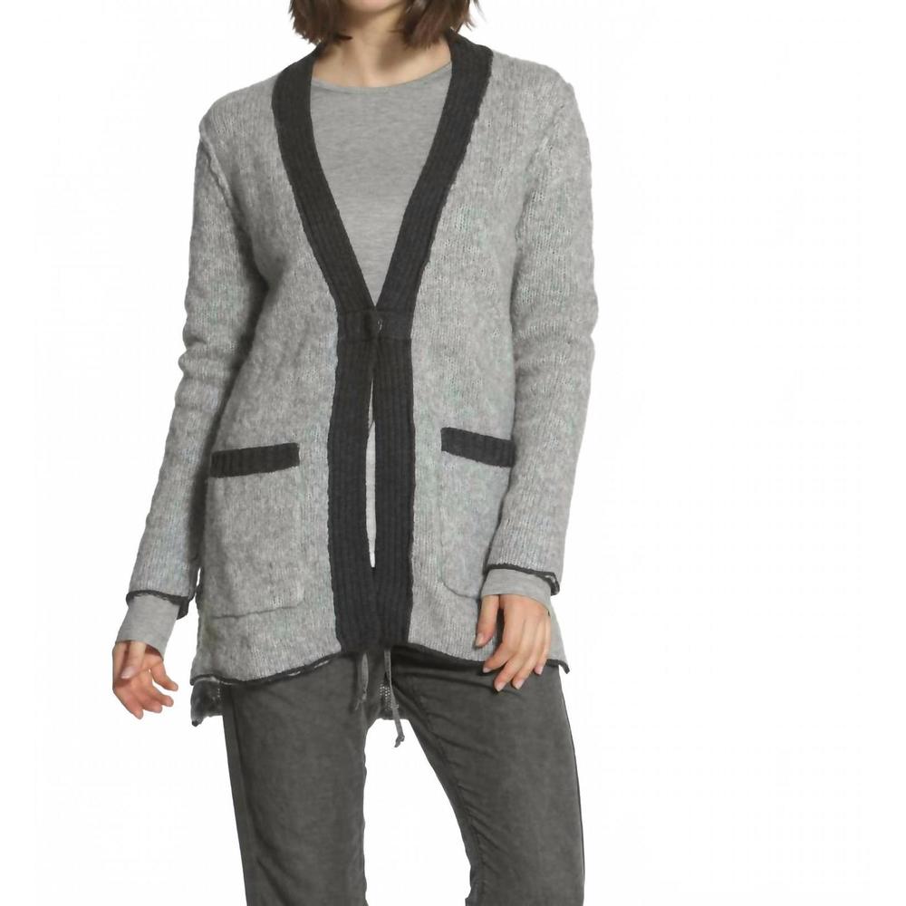 NEW LABEL+THREAD women's boucle snap cardigan in grey/charcoal